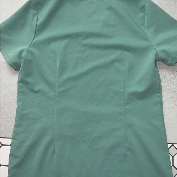 Figs Casma top in jade - Picture 5 of 5